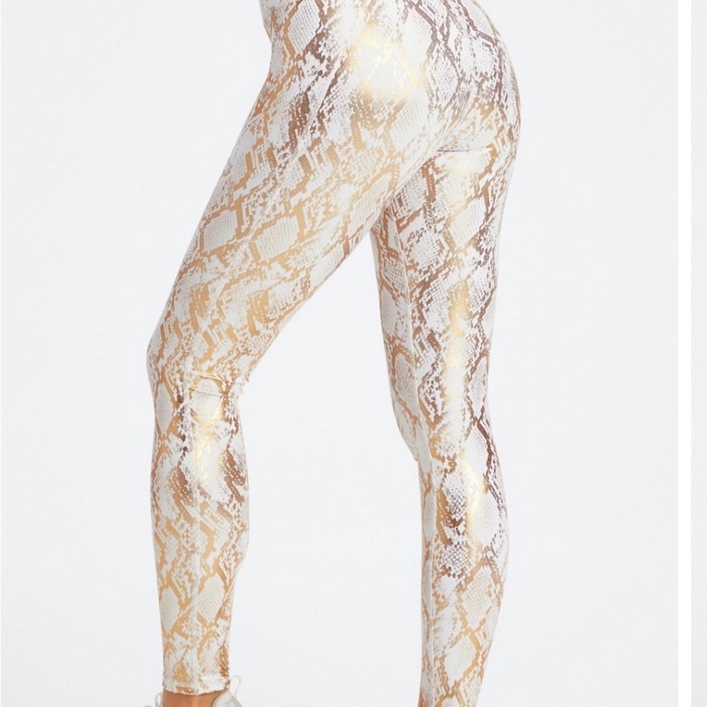 Fabletics Define PowerHold® High-Waisted leggings Copper Foil Snake.Gold white.